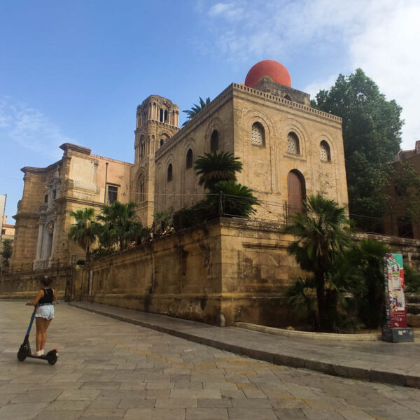 How to savely spend one day solo in vibrant Palermo